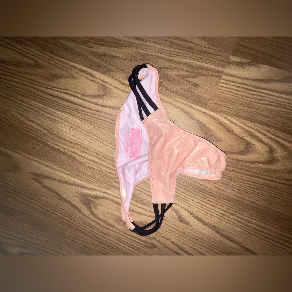 NEW Victoria’s Secret the cheeky size XS shimmer